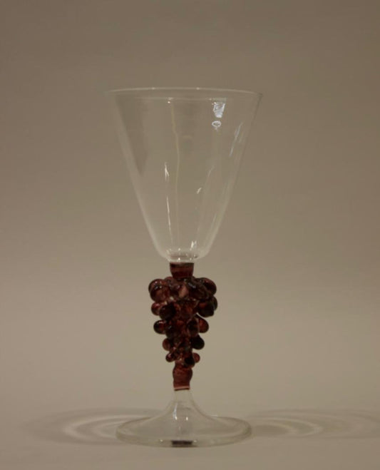 Grape stem glass